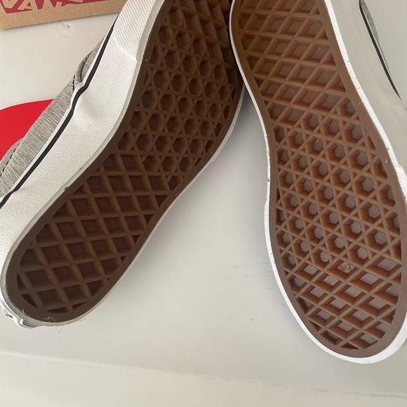 Vans Youth shoes - Picture 2 of 4